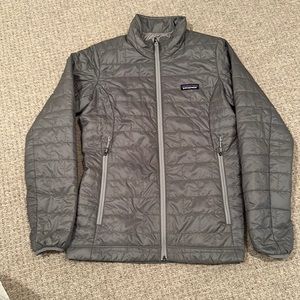 Patagonia women’s Nano Puff jacket, color feather grey, size xs
